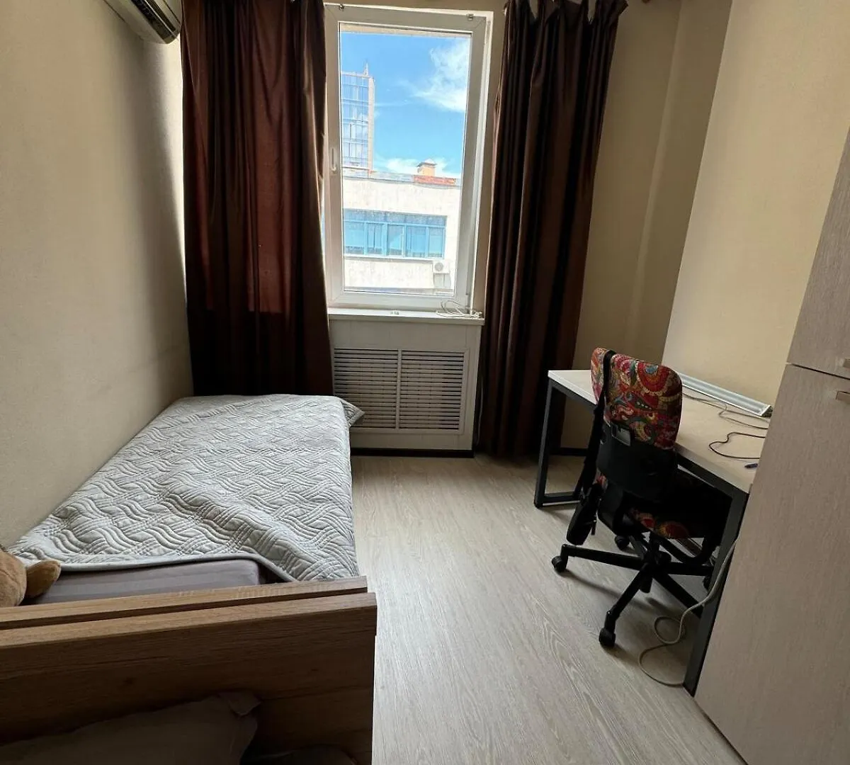 Apartment Cozy 3Br Apt Central Location Almaty