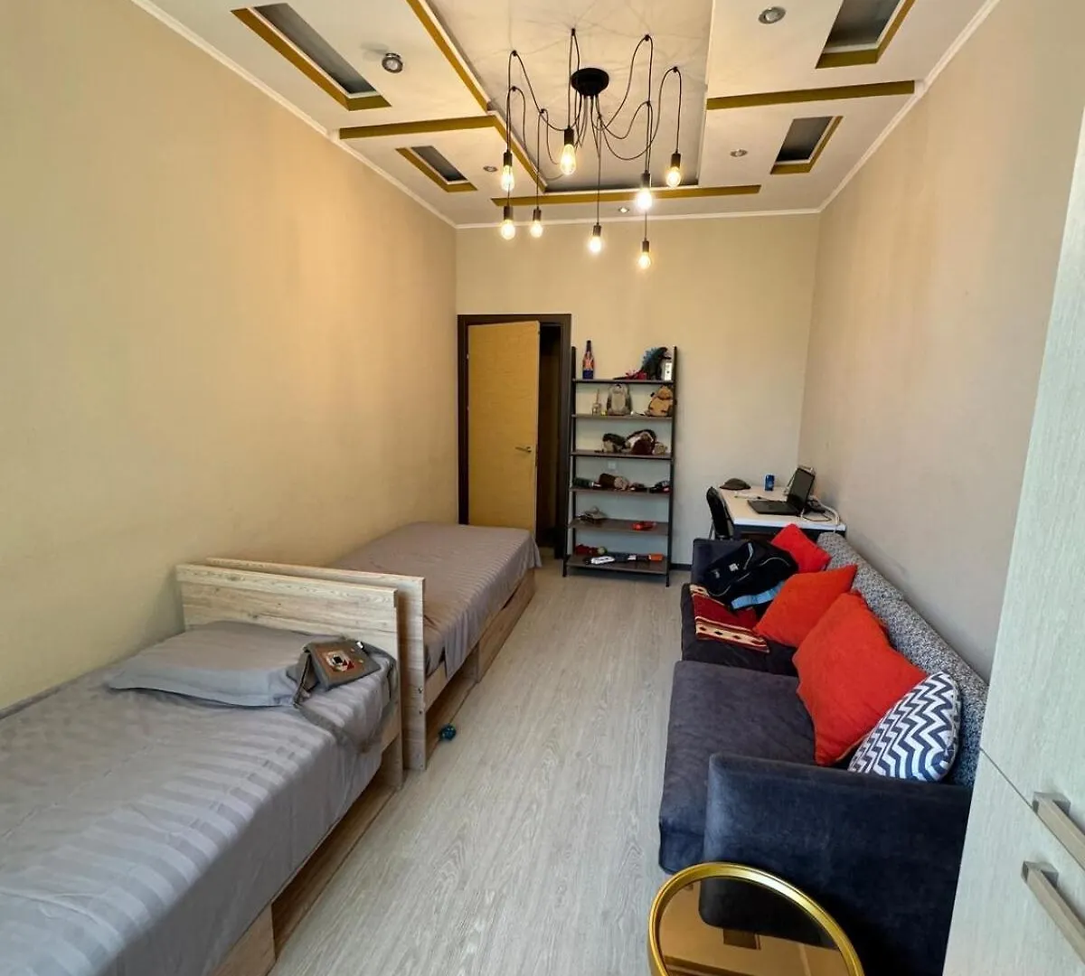 Apartment Cozy 3Br Apt Central Location Almaty