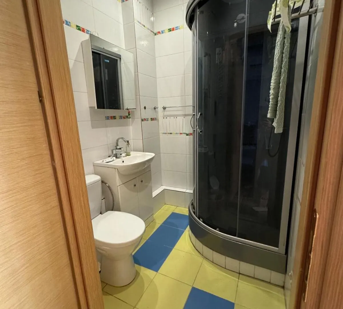 Cozy 3Br Apt Central Location Almaty